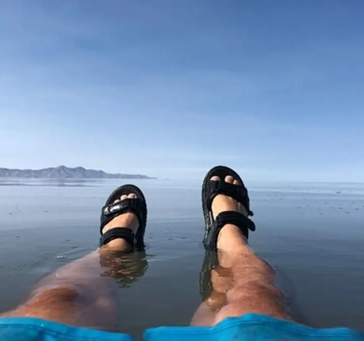 2 Hour Salt Lake Boat Tour with Swimming on the Lake
