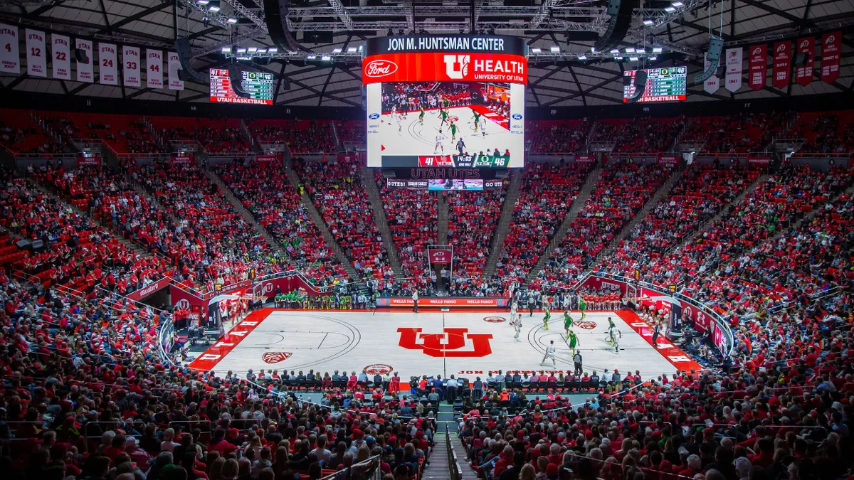 Utah Utes Mens Basketball vs. Oregon Ducks Mens Basketball