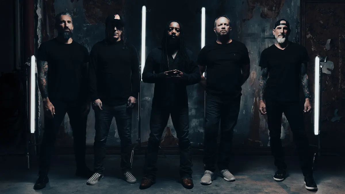 Sevendust w/ Theory of a Deadman
