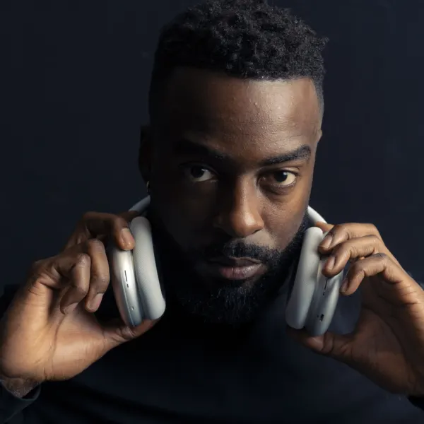DJ Joune on Sky Rooftop