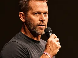 Dustin Anderson