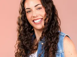 Caitlin Peluffo