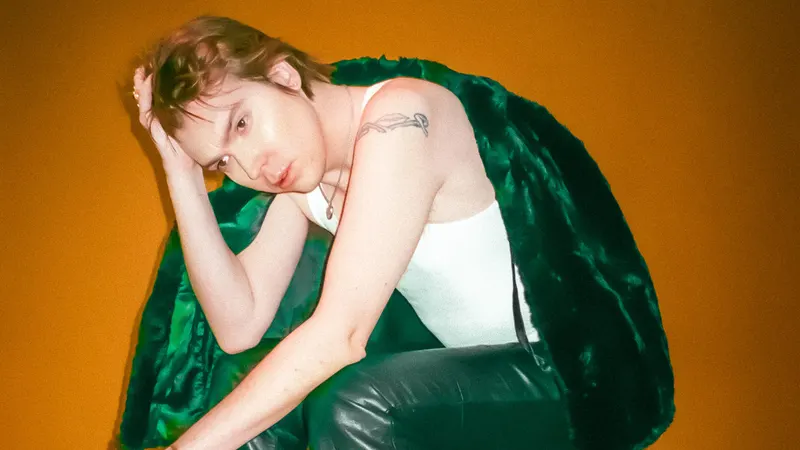Alex Cameron - 21+
