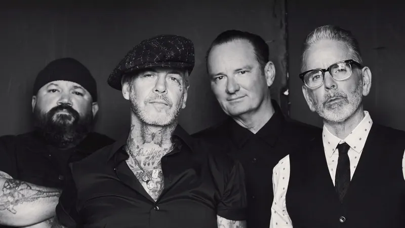 Social Distortion